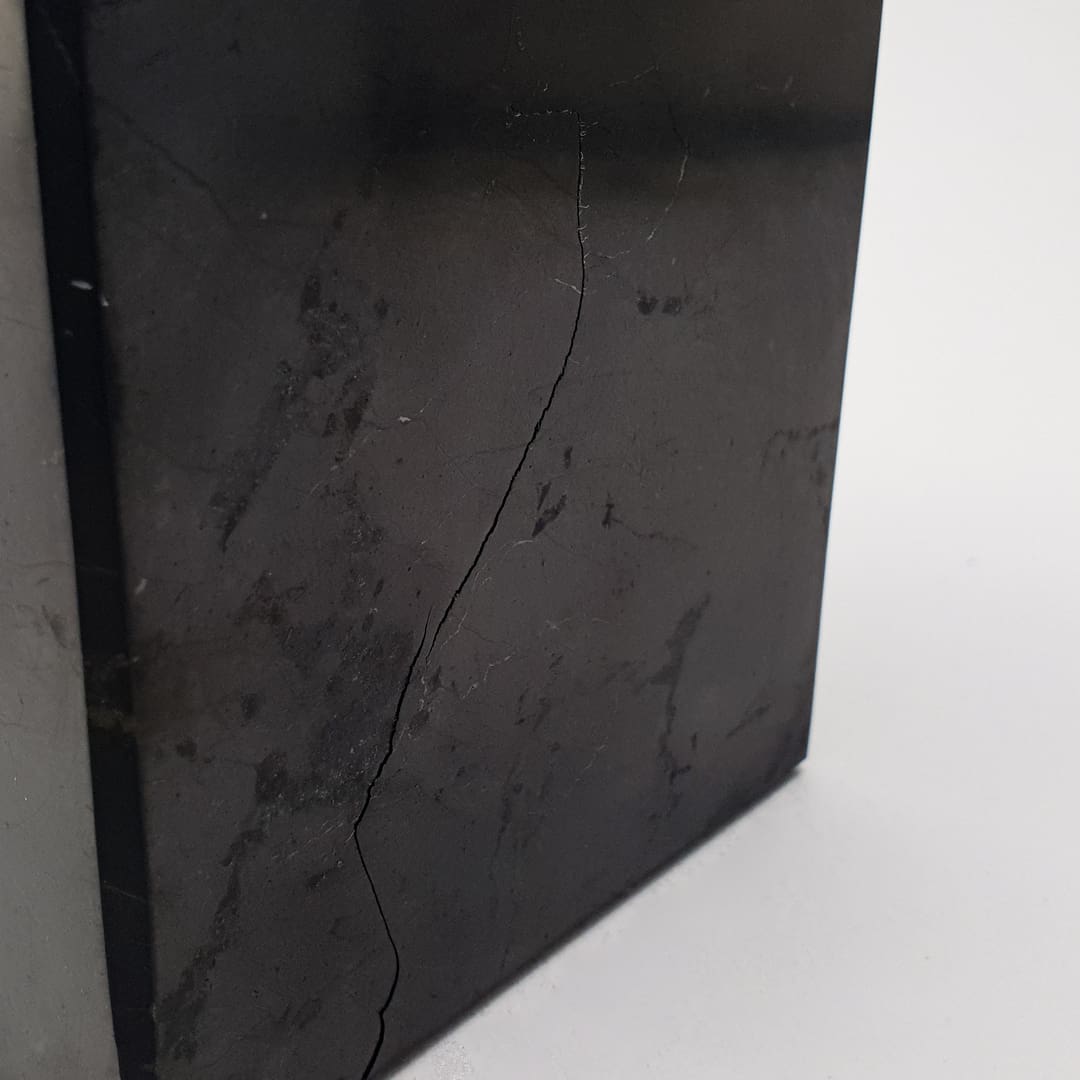 Šungit kocka 10cm #2023P1-oštećen (3)