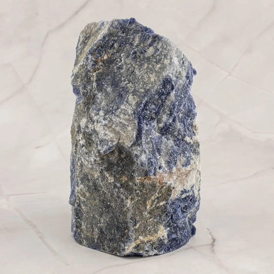 Sodalit Sirovi sa Poliranim Dnom 1.2kg #12339P8